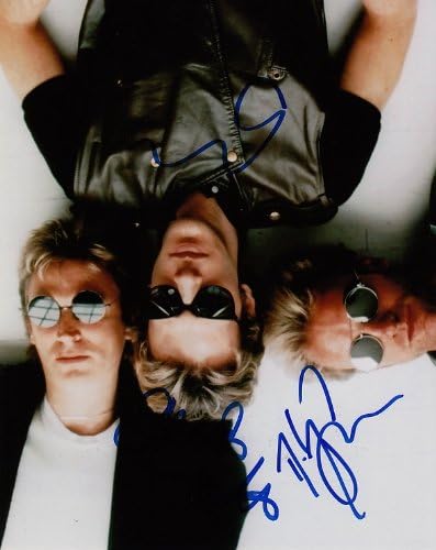 A RENDŐRSÉG (Sting, Stewart Copeland & Andy Summers) aláírt 8X10 fotó