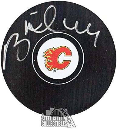 Brett Hull Dedikált Calgary Flames Jégkorong - PSA/DNS-COA - Dedikált NHL Korong