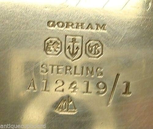 Szent Dunstan Üldözött Gorham Sterling Ezüst Torta Lemez 10 1/2 Átmérőjű 0616
